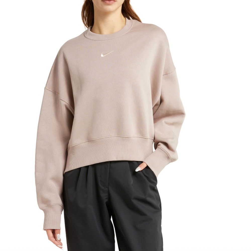 Nike Phoenix Sweatshirt in DIFFUSED TAUPE/ SAIL | Size M